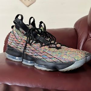 NIKE LABRON 15 SIZE 14